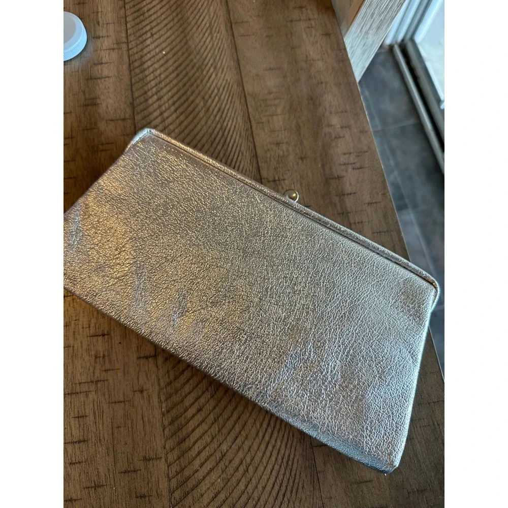 Vintage 1950s/60s Evening Set: Silver Metallic Clutch&2 Pairs White Dress Gloves